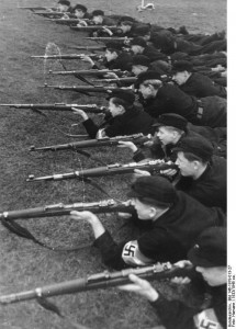 Szkolenie wojskowe członków Hitlerjugend